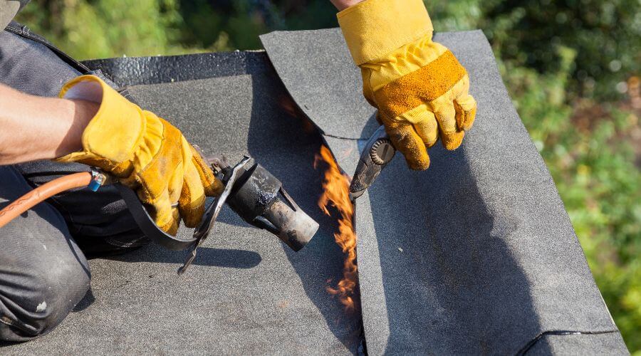 Professional residential roofers in Hartford, IA